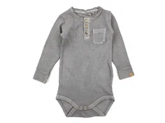 Lil Atelier body monument